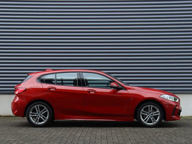 BMW 1 Serie 118i 2023 Benzine 5