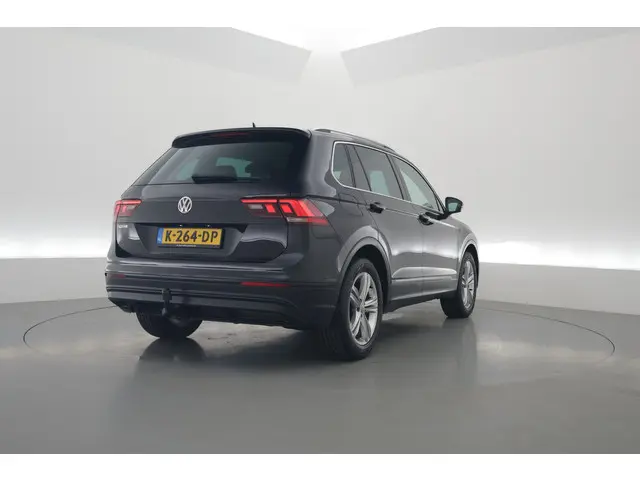 Volkswagen Tiguan 1.5 TSI Life Business 2020 Benzine 2