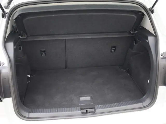 Volkswagen T-Cross 1.0TSI/95PK Life Edition 2024 Benzine 19