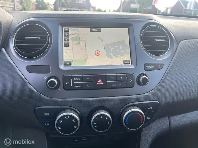 Hyundai i10 1.0i Comfort Navigatie 2018 Benzine 6