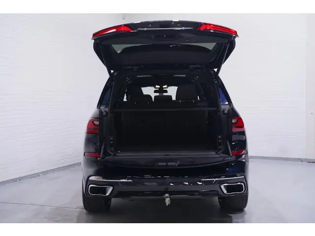 BMW X7 xDrive40i M Sport 2022 Benzine 16