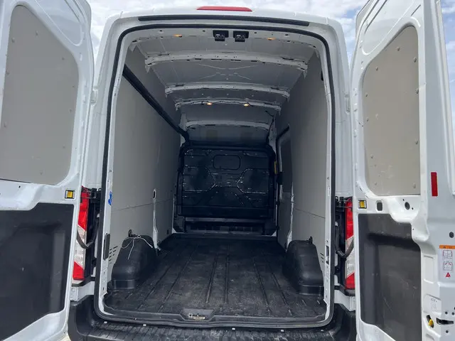 Ford Transit 350 2.0 TDCI L3H2 Trend 2023 Diesel 11