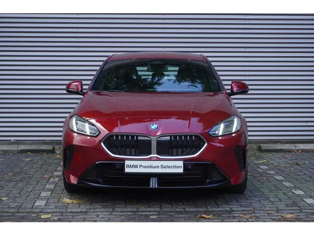 BMW 1 Serie 120 2025 Benzine 3