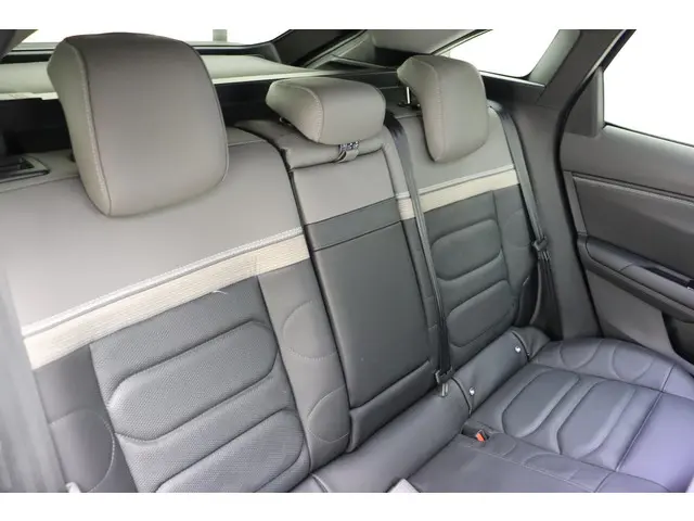 Citroën C5 X Turbo 130pk Business Plus 2023 Benzine 16