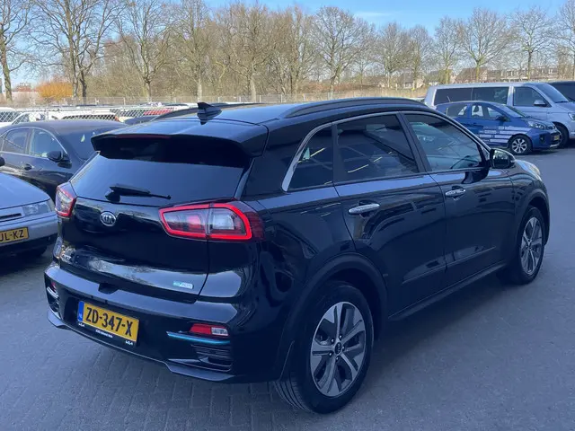 Kia e-Niro ExecutiveLine 64 kWh 2019 Elektrisch 9