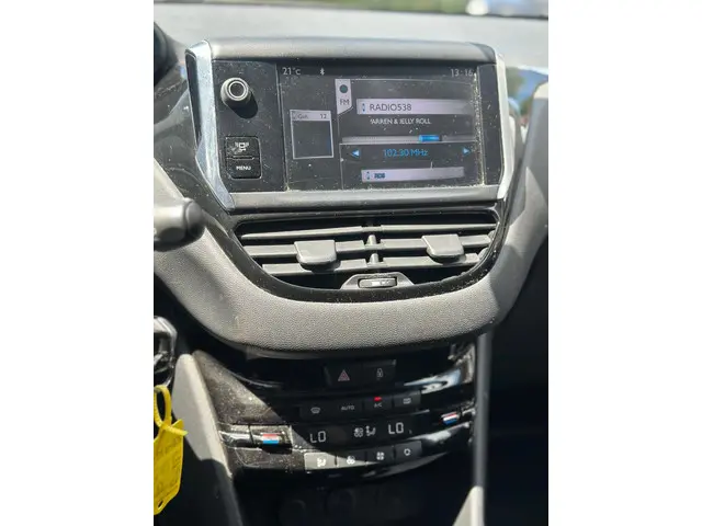 Peugeot 208 1.2 VTi Envy Cruise - Navi - BT 2013 Benzine 16