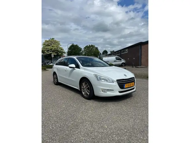 Peugeot 508 SW 1.6 e-HDi Blue Lease Executive 2013 Diesel 3