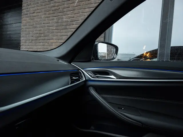 BMW 5 Serie Touring 530i xDrive M Sport 2022 Benzine 13