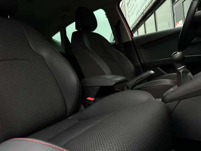 SEAT Leon 1.4 TSI FR 140pk / PDC / 2013 Benzine 13