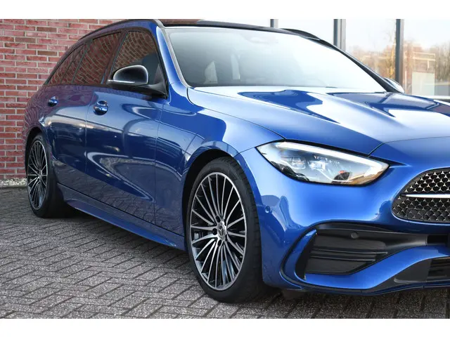 Mercedes-Benz C-Klasse Estate 200 AMG Line 2021 Benzine 34