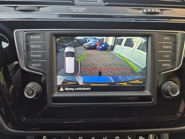 Volkswagen Touran 1.4 TSI Highline 7p 2017 Benzine 12