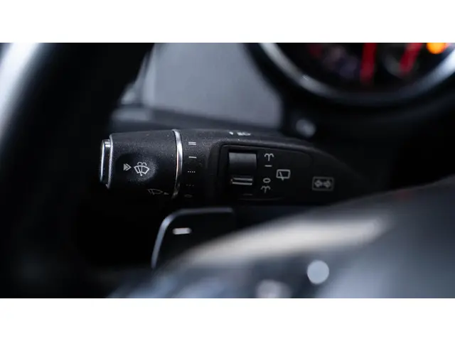 Mercedes-Benz G-Klasse 500 2017 Benzine 27