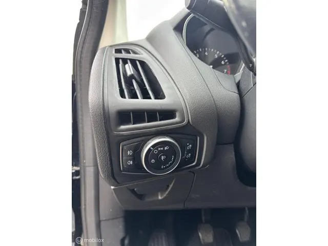 Ford Focus Wagon 1.0 ST-Line 2016 Benzine 21