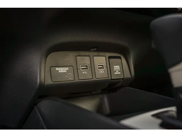 Honda Jazz 1.5i e:HEV ELEGANCE 2024 Hybride Benzine 23