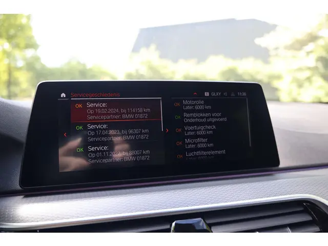 BMW 5 Serie Touring 530i High Executive 2020 Benzine 26