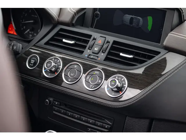 BMW Z4 Roadster sDrive20i High Executive 2013 Benzine 16