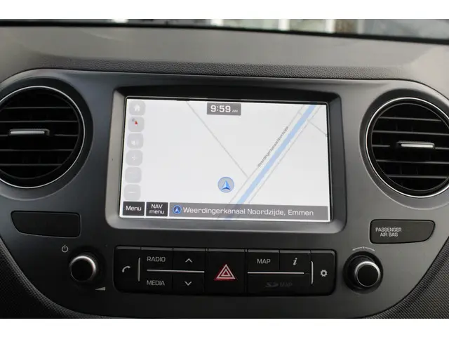 Hyundai i10 1.0i Comfort//Airco//Navi//5drs!! 2018 Benzine 18