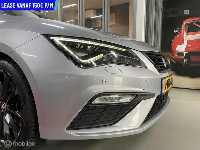 SEAT Leon Sportstourer 1.5 eTSI FR 2020 Benzine 4