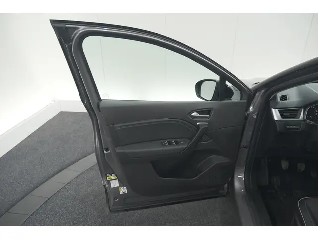 Renault Captur TCe 90 Techno 2024 Benzine 67