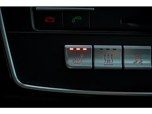 Mercedes-Benz GLS 500 4MATIC 2015 Benzine 29