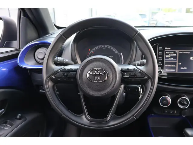 Toyota Aygo X 1.0 VVT-i S-CVT first 2022 Benzine 15