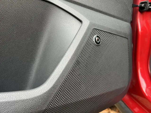 SEAT Arona 1.0 TSI FR Limited Edition 2020 Benzine 12