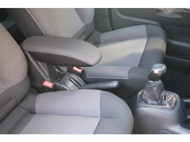Citroën C4 Cactus 1.2 PureTech Shine 2017 Benzine 9