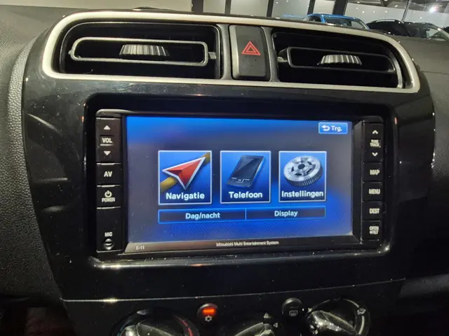 Mitsubishi Space Star 1.0 Cool+ 2018 Benzine 10