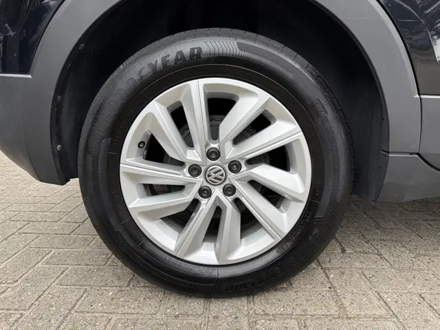 Volkswagen T-Cross 1.0 TSI Life 2020 Benzine 31