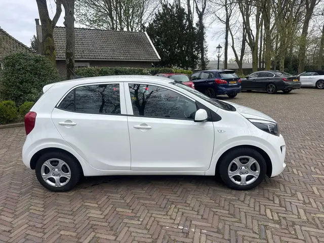 Kia Picanto 1.0 DPi ComfortLine 2024 Benzine 7