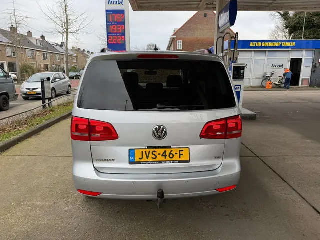 Volkswagen Touran 1.4 TSI Highline 7p. 2012 Benzine 9