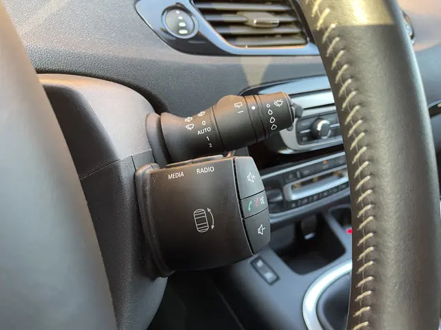 Renault Scénic 2.0 Bose 2013 Benzine 16