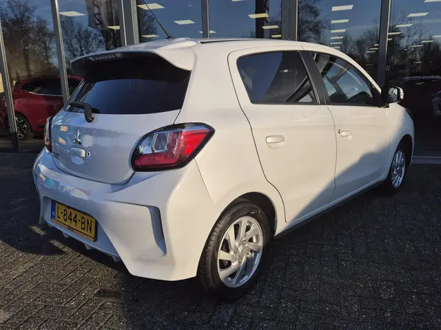 Mitsubishi Space Star 2