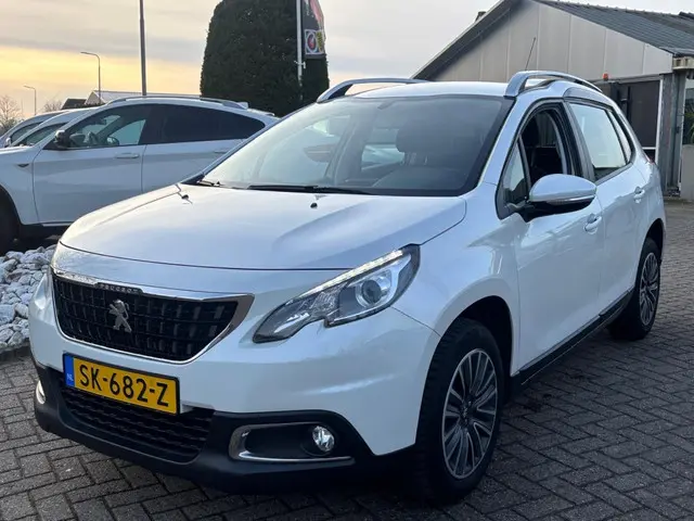 Peugeot 2008 1.2 Benzine Wit 2018 Automaat LED 2018 Benzine