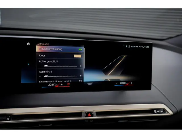 BMW iX xDrive40 Excellence 77 kWh 2022 Elektrisch 57