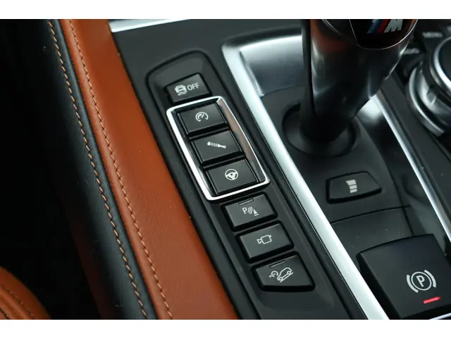 BMW X6 M 2015 Benzine 35