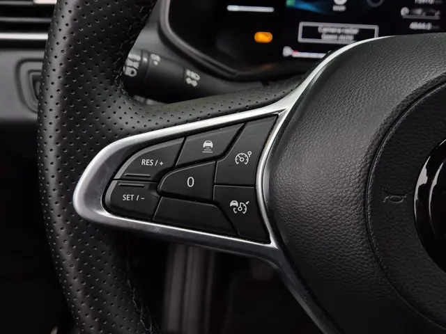 Mitsubishi Colt 1.0T MT First Edition 2024 Benzine 24