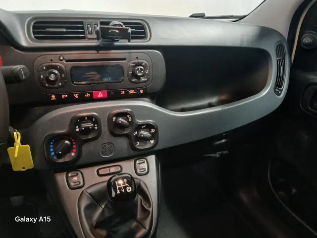 Fiat Panda 0.9 TwinAir Popstar - Schade 2017 Benzine 14