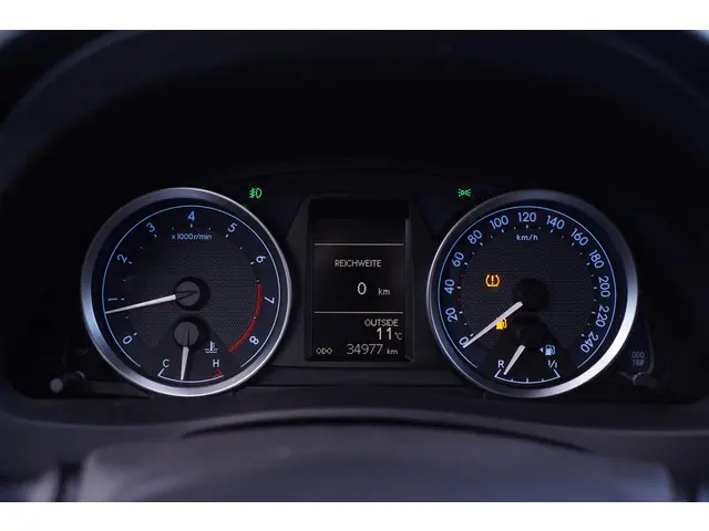 Toyota Auris 1.6 First Edition 2015 Benzine 15