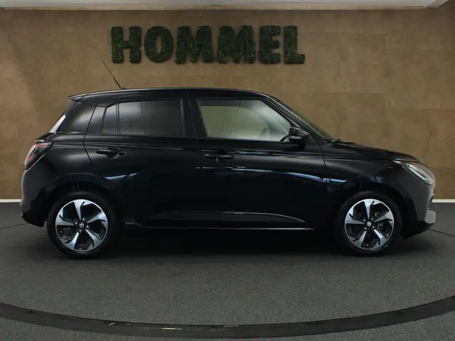 Suzuki Swift 1.2 Style Smart Hybrid 2025 Benzine 11