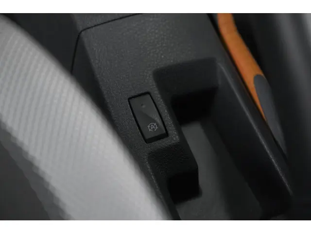 Dacia Sandero Stepway TCe 90 SL 2018 Benzine 37
