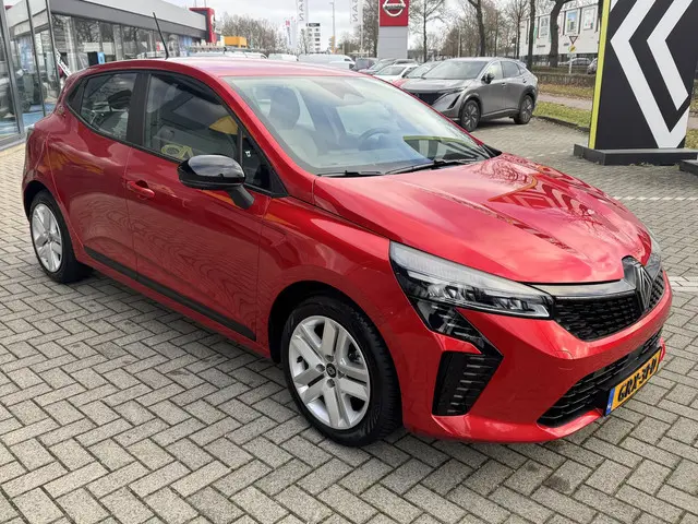 Renault Clio TCe 90 evolution 2024 Benzine 3