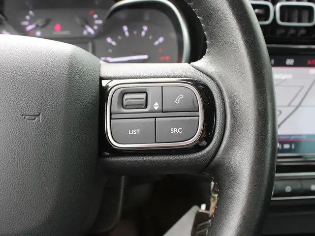 Citroën C3 Aircross 1.2 PureTech Shine 2021 Benzine 17