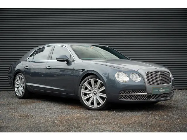Bentley Flying Spur 6.0 W12 2016 Benzine 12