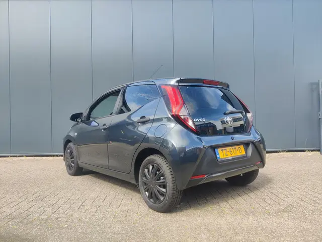 Toyota Aygo 1.0 VVT-i x-fun 2018 Benzine 4