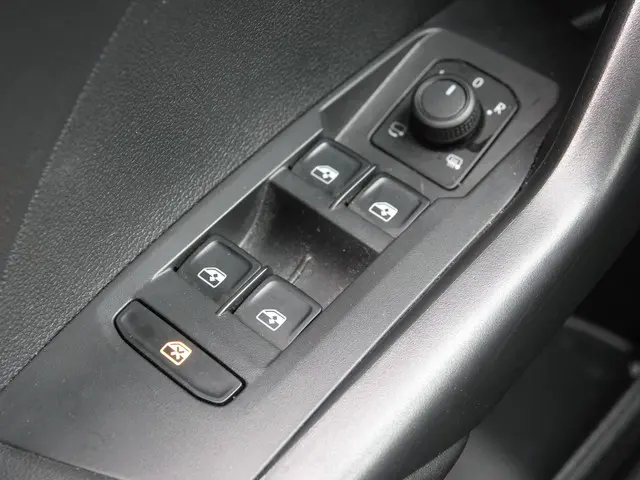 Volkswagen T-Cross 1.0 TSI Life Edition 2025 Benzine 27