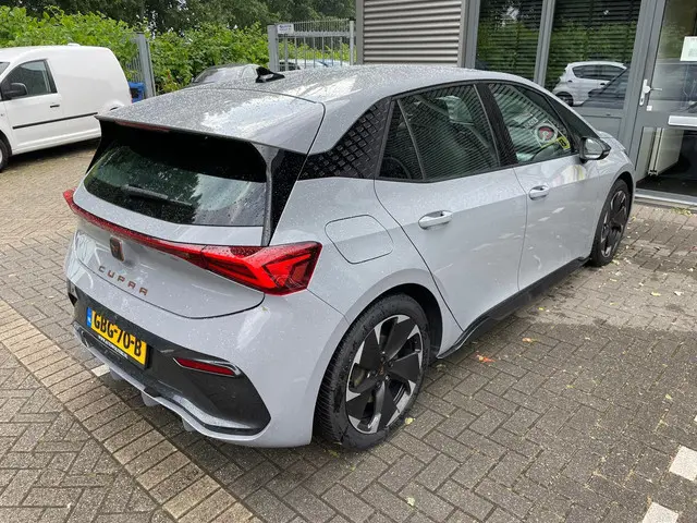 CUPRA Born Copper Edition 62 kWh 2022 Elektrisch 9