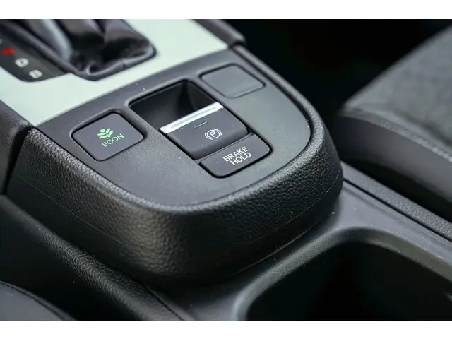 Honda Jazz 1.5i e:HEV ELEGANCE 2022 Hybride Benzine 18