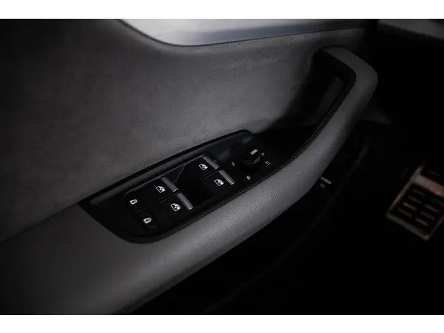 Audi Q8 55 TFSI quattro Pro Line Plus 2020 Benzine 49