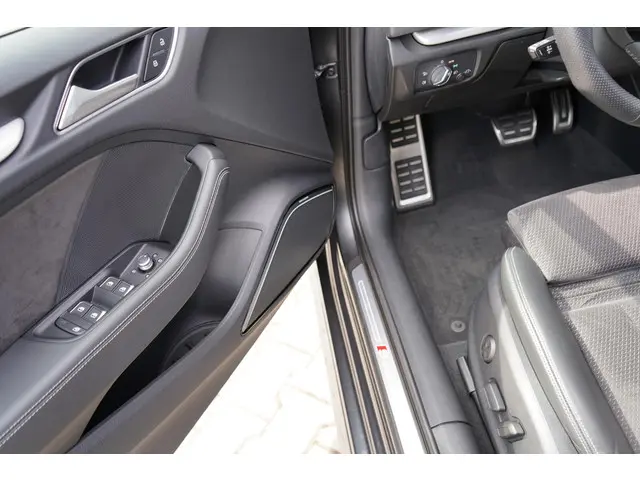 Audi S3 2.0 TFSI S3 quattro 2017 Benzine 24